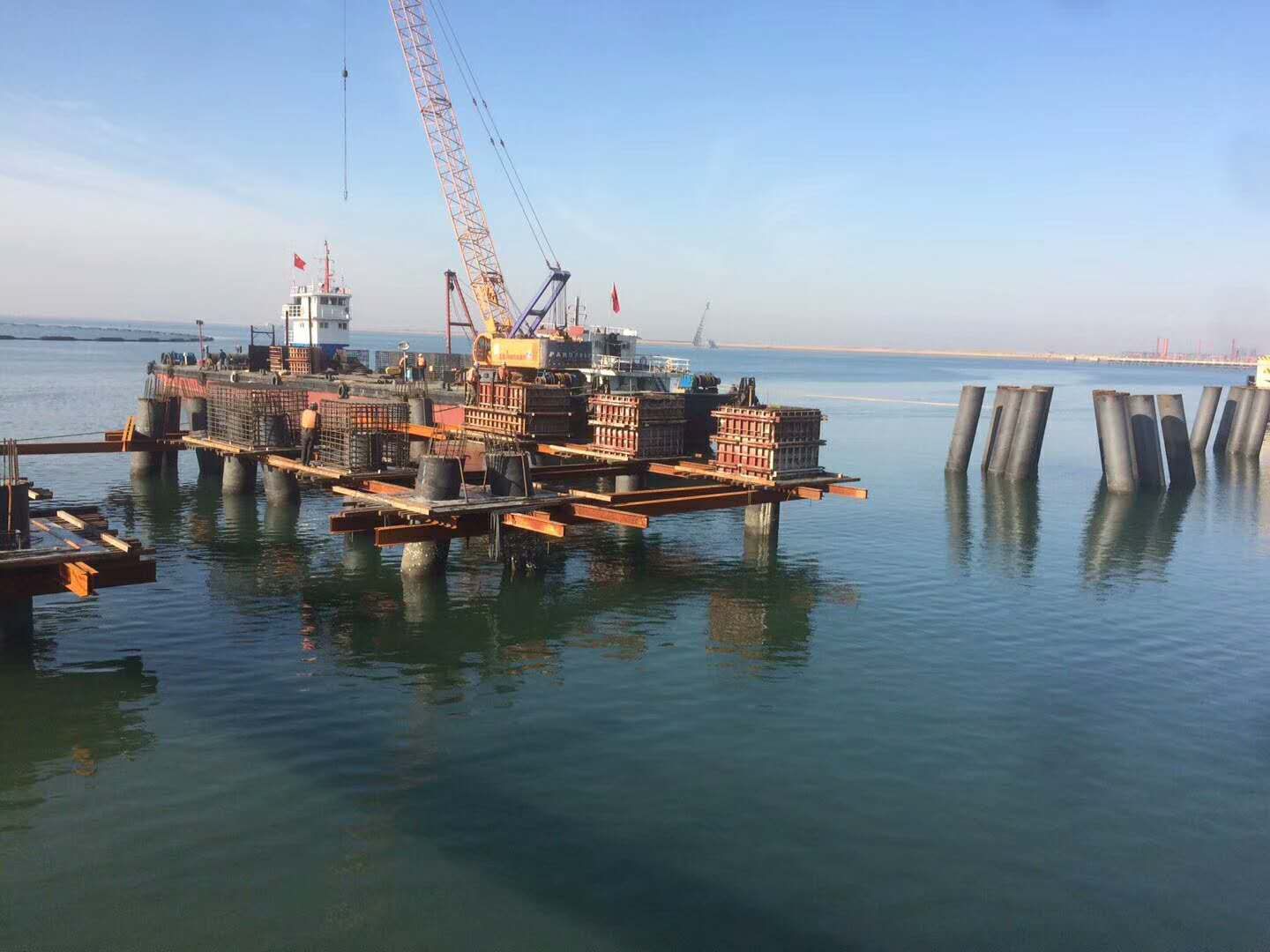 遼寧寶來石油化工集團海航盤錦301#、304#、305#碼頭項目樁基